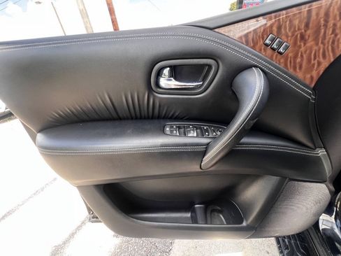 Used 2019 Nissan Armada Platinum w/ Captain's Chairs Package RWD image 18