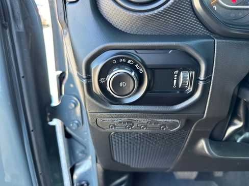 Used 2024 Jeep Wrangler Unlimited Rubicon 392 image 18