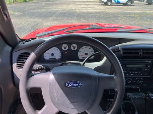 Used 2004 Ford Ranger XL RWD image 7