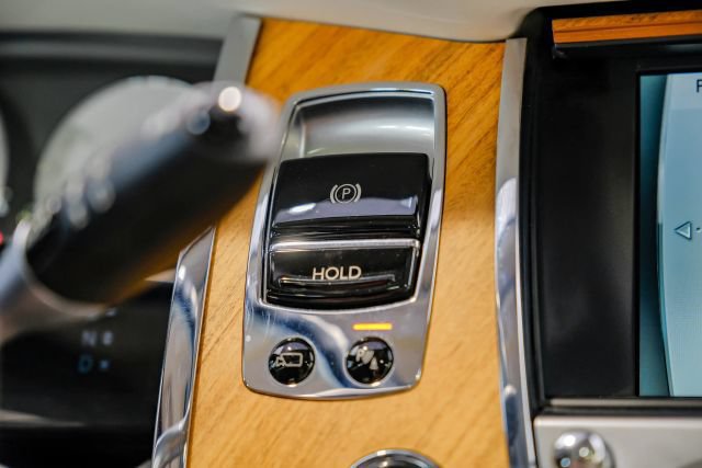 Used 2017 Rolls-Royce Wraith RWD image 41