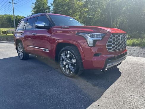 Used 2024 Toyota Sequoia Capstone AWD/4WD image 12