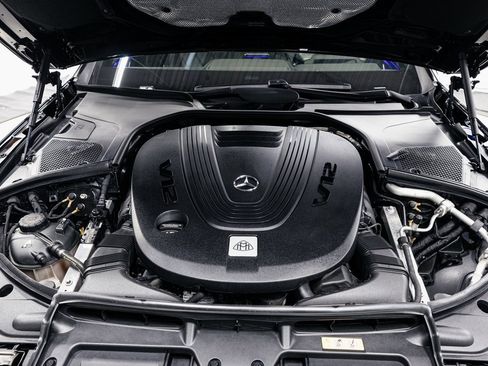 Used 2023 Mercedes-Benz Maybach S 680 4MATIC w/ Manufaktur Leather Package image 40