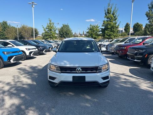 Used 2018 Volkswagen Tiguan SE image 8