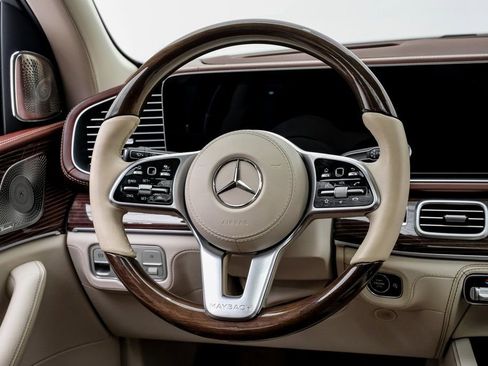 Used 2022 Mercedes-Benz Maybach GLS 600 4MATIC image 14