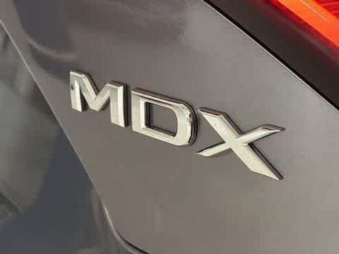 Used 2024 Acura MDX SH-AWD w/ Advance Package image 9