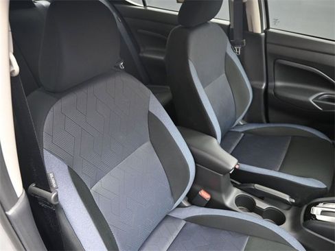 Used 2025 Nissan Versa SV w/ Trunk Package image 35