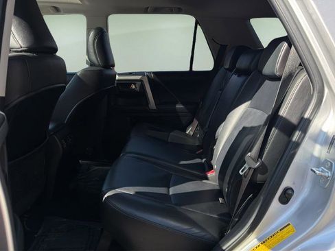 Used 2010 Toyota 4Runner Limited image 15