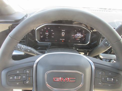 New 2026 GMC Sierra 3500 SLT w/ SLT Premium Package image 19