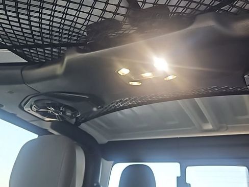 Used 2022 Jeep Gladiator Sport image 20