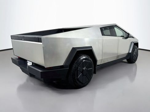 Used 2025 Tesla Cybertruck 2WD Crew Cab image 6