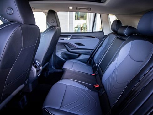 New 2026 Volkswagen Tiguan SE image 47