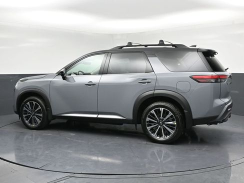 New 2026 Nissan Pathfinder Platinum AWD/4WD image 29