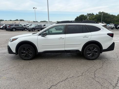 Used 2021 Subaru Outback Onyx Edition XT w/ Popular Package #2 AWD/4WD image 2