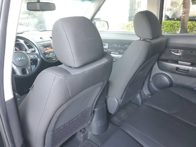 Used 2013 Kia Soul + w/ Audio Pkg FWD image 10