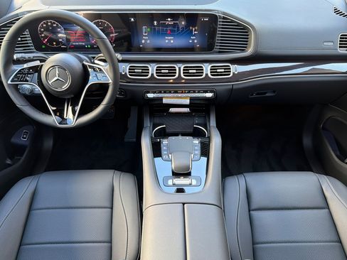 New 2026 Mercedes-Benz GLS 450 4MATIC image 12