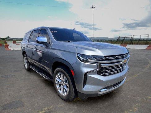 Used 2023 Chevrolet Tahoe Premier RWD image 2