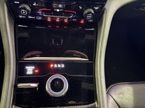 Used 2025 Jeep Grand Cherokee L Limited w/ Trailer Tow Package image 18