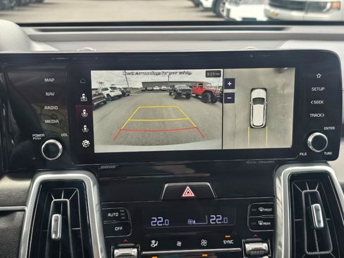 Used 2023 Kia Sorento AWD image 10