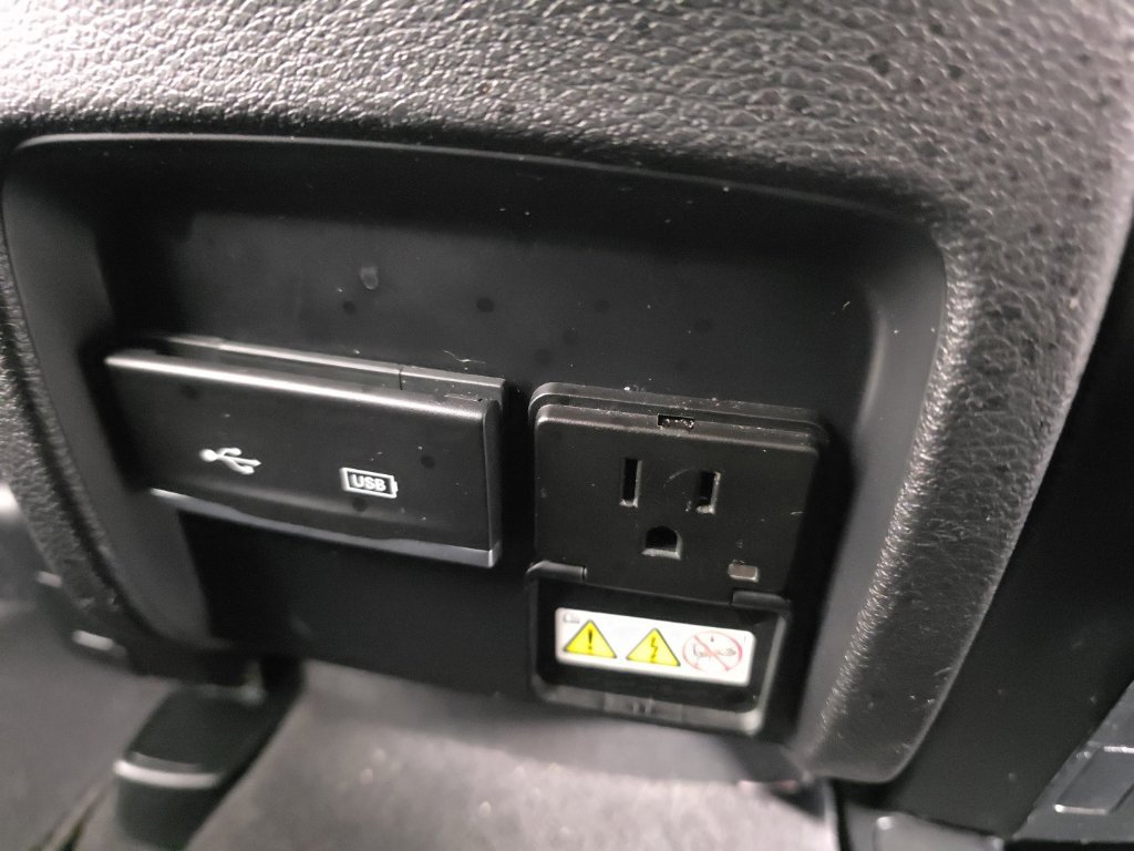 Used 2019 Jeep Cherokee Limited AWD/4WD image 37