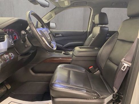 Used 2016 GMC Yukon SLT AWD/4WD image 7