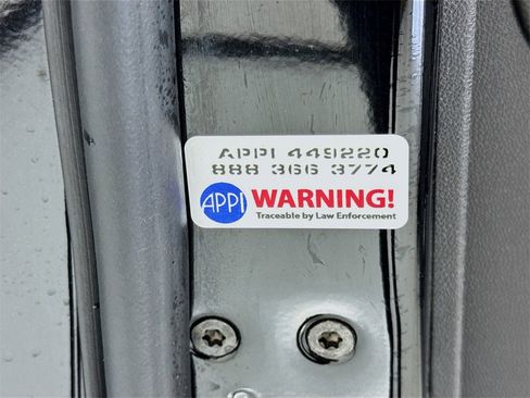 Used 2022 Chevrolet Equinox LT image 38