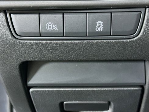 Used 2024 MAZDA MAZDA3 s image 17