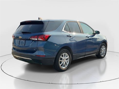 Used 2024 Chevrolet Equinox LT FWD image 4