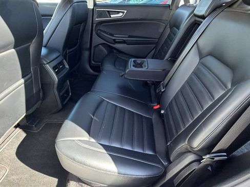 Used 2024 Ford Edge SEL AWD/4WD image 16
