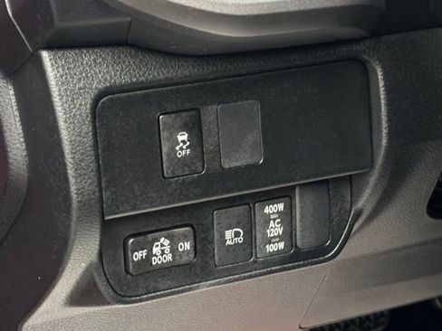 Used 2023 Toyota Tacoma TRD Off-Road image 16