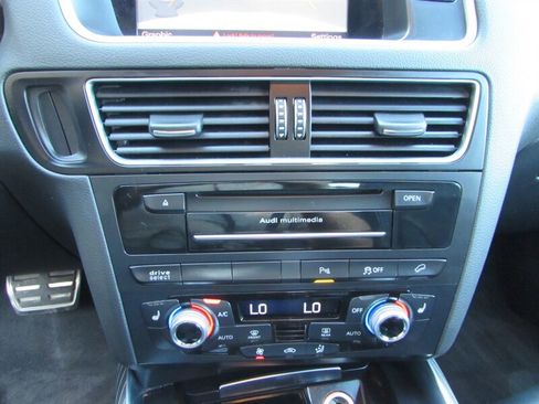 Used 2017 Audi SQ5 Premium Plus image 17