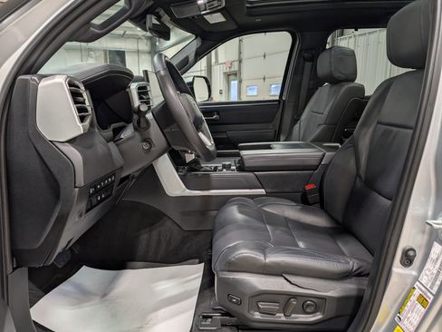 Used 2024 Toyota Tundra Platinum image 17