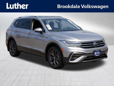 Certified 2023 Volkswagen Tiguan SE FWD image 1