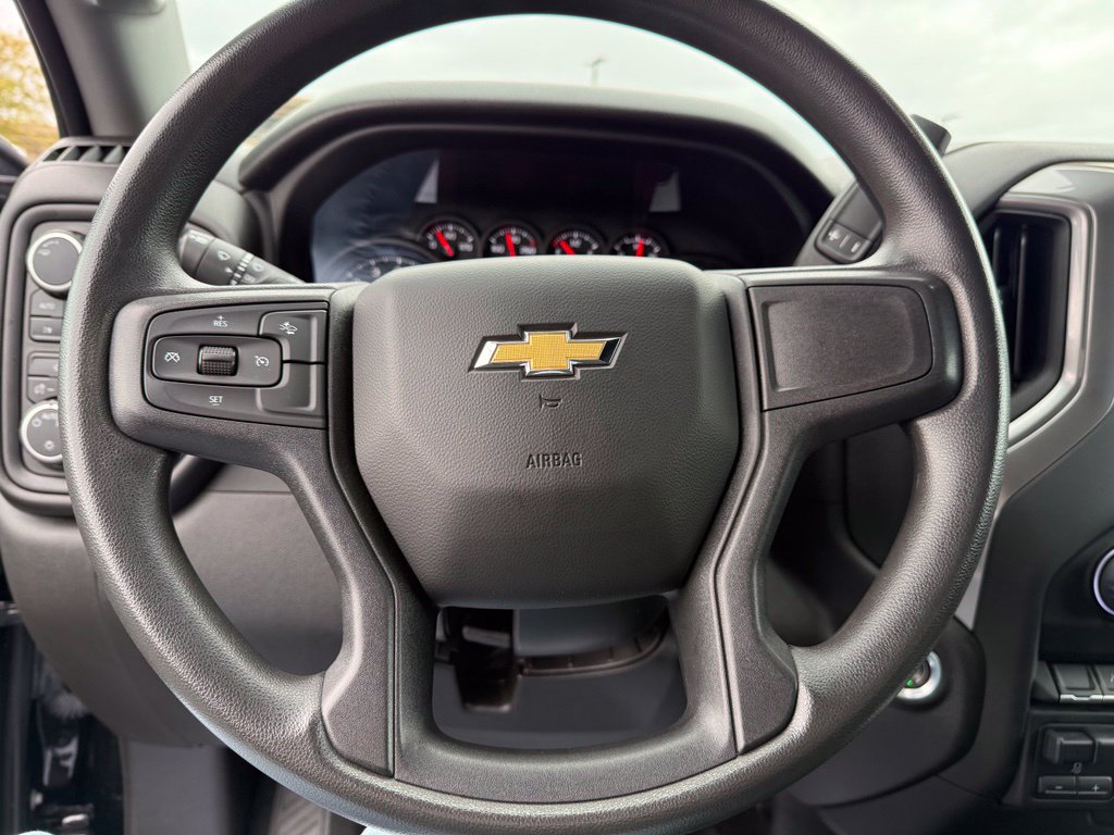 Used 2023 Chevrolet Silverado 1500 Custom AWD/4WD image 57