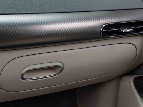 Used 2024 Genesis GV60 RWD image 16