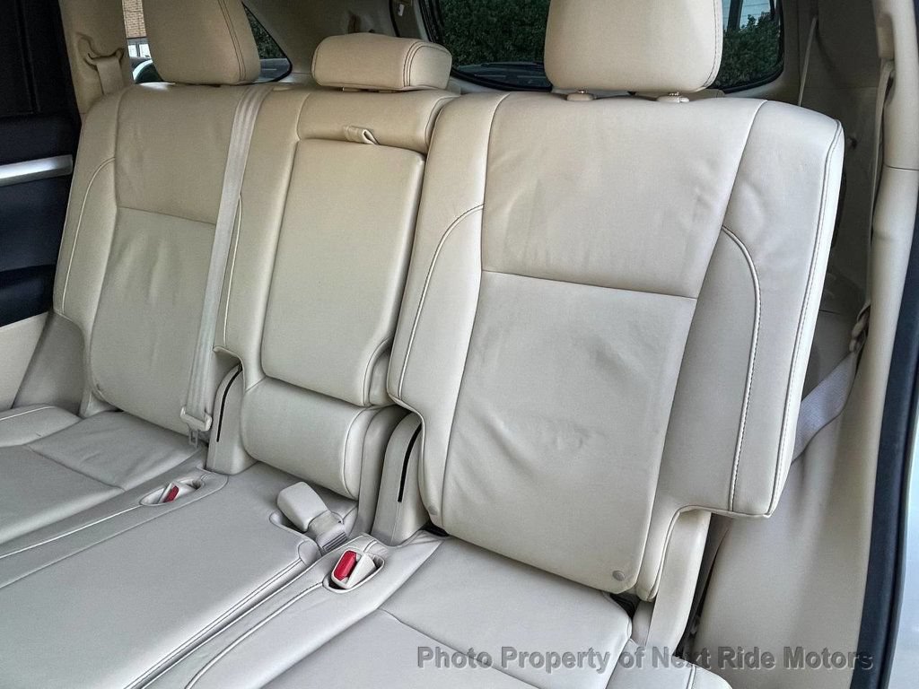 Used 2015 Toyota Highlander XLE AWD/4WD image 13