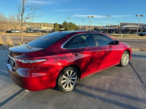 Used 2016 Toyota Camry XLE image 7
