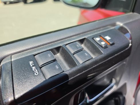 Used 2024 Toyota 4Runner TRD Off-Road AWD/4WD image 18