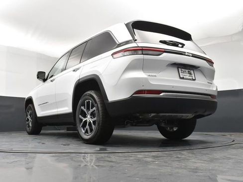 New 2026 Jeep Grand Cherokee Limited image 22