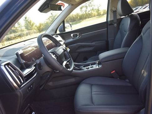 Certified 2026 Kia Sorento EX AWD/4WD image 24