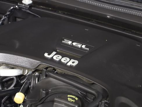 Used 2020 Jeep Gladiator Rubicon AWD/4WD image 21