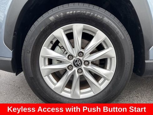 Used 2023 Toyota Corolla Cross LE image 10