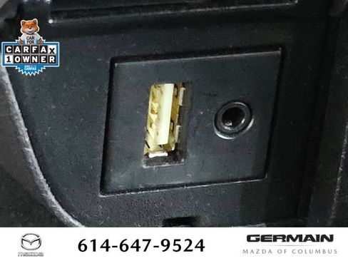 Used 2019 Toyota Camry XLE FWD image 33