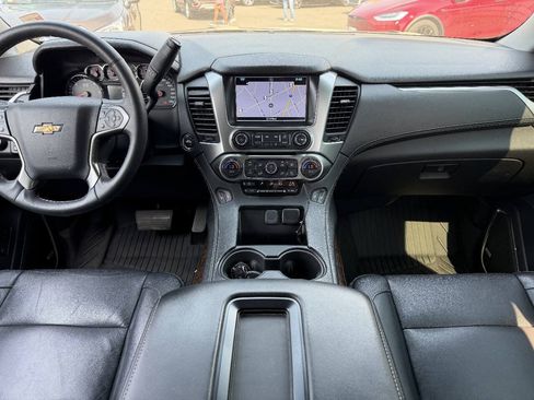 Used 2018 Chevrolet Tahoe LT w/ Luxury Package AWD/4WD image 13
