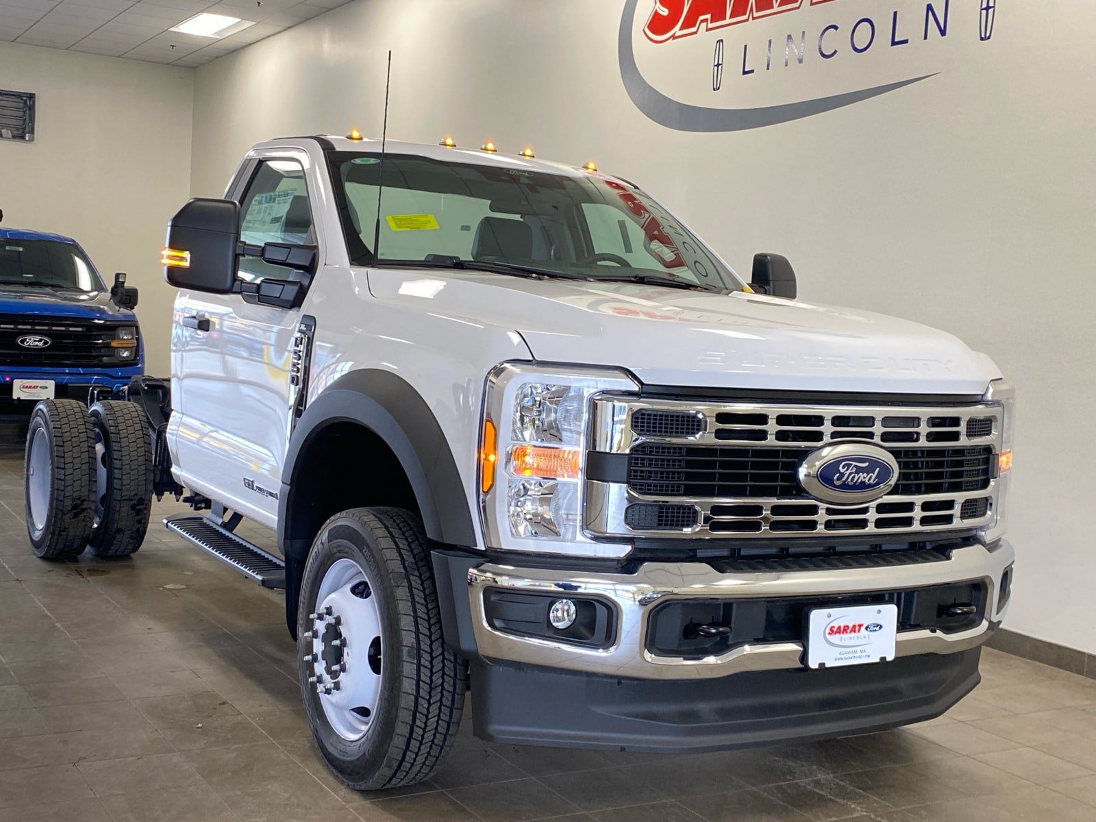 New 2024 Ford F550 4x4 Regular Cab Super Duty image 2