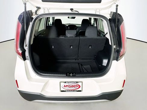 Certified 2023 Kia Soul LX w/ LX Technology Package FWD image 27