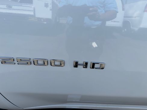 Used 2025 Chevrolet Silverado 2500 LT w/ Convenience Package AWD/4WD image 42