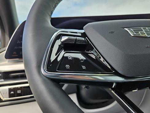 New 2025 Cadillac Lyriq Sport image 33