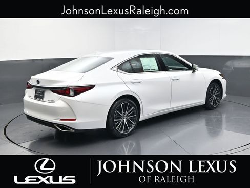 New 2025 Lexus ES 350 w/ Premium Package image 9