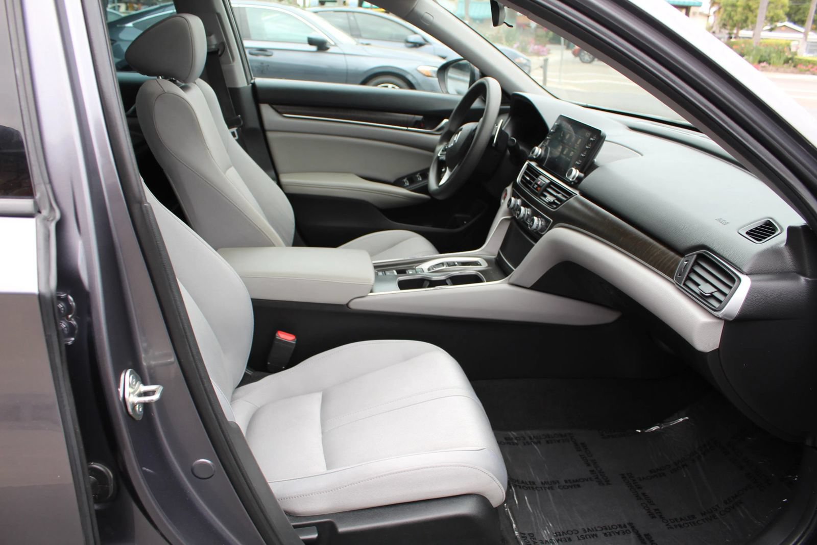 Used 2019 Honda Accord EX image 10