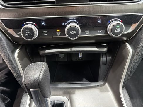 Used 2018 Honda Accord LX image 18